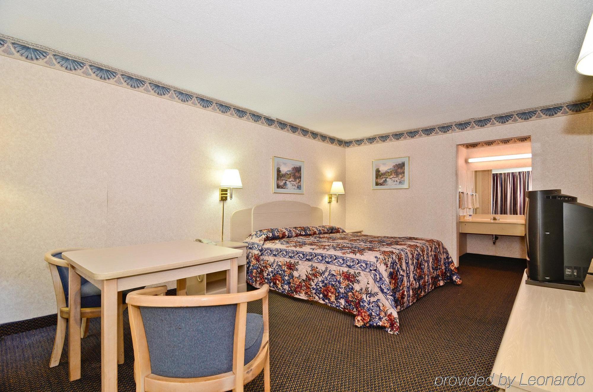 The Sanford Inn Camera foto