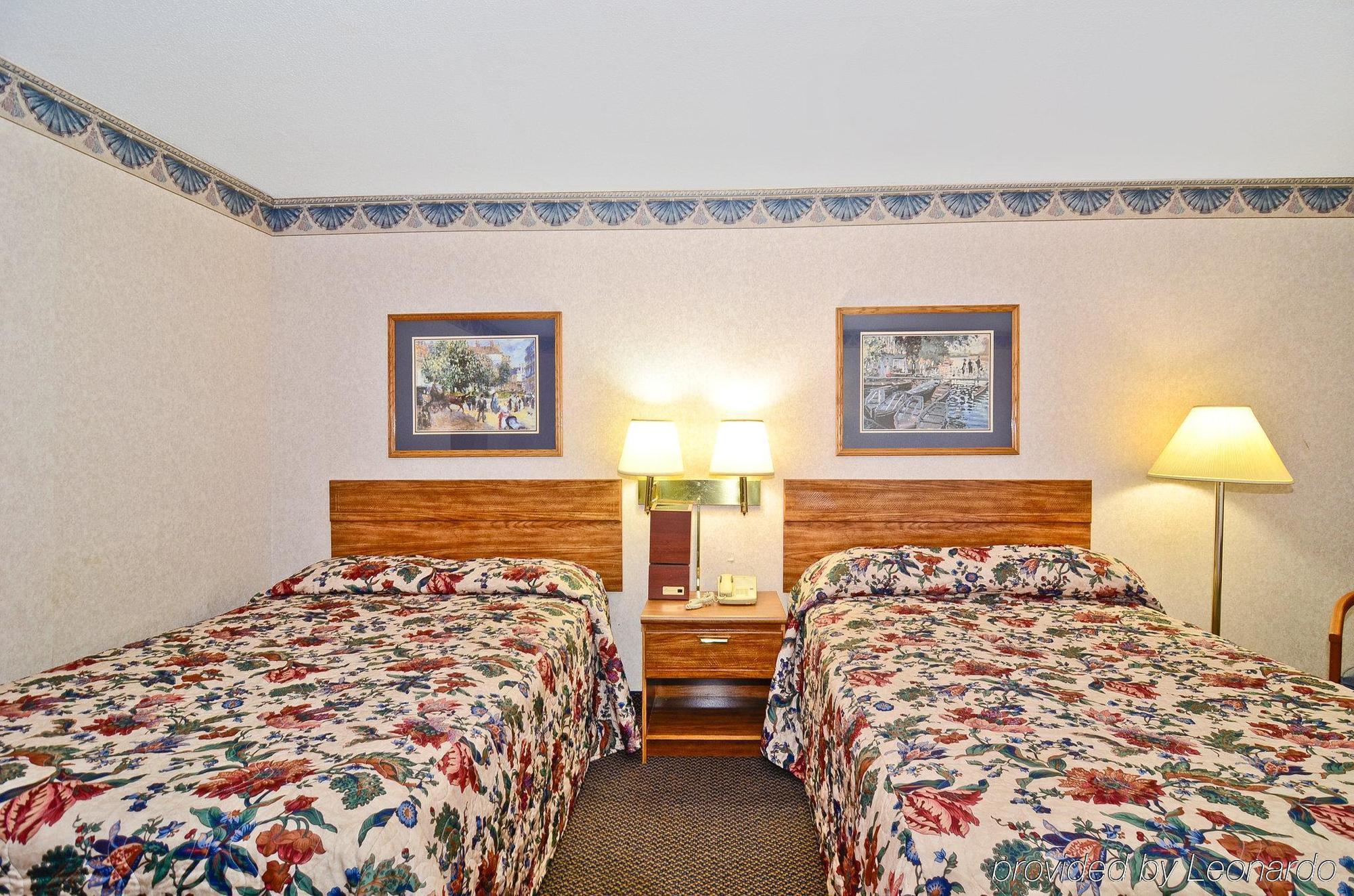 The Sanford Inn Camera foto